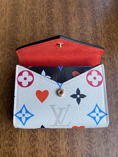 lv game on card holder